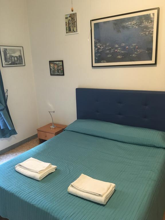 Delightful Apartment 100 Meters From The Colosseum Exterior foto